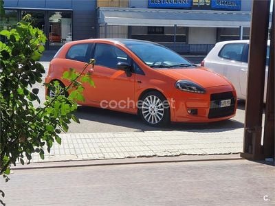 Naranja Usado 2006 Fiat Grande Punto Sport Utilitario | 4500 €