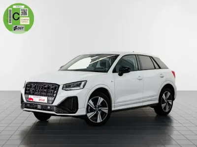 Usado Audi Q2 Black Edition 150 HP (110 kW) 2025 Branco SUV