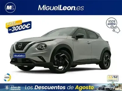 Usado Nissan Juke Acenta 114 CV (83 kW) 2023 Gris / plata SUV