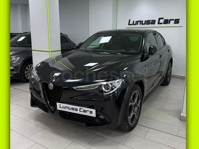 Usado Alfa Romeo Stelvio Sprint 190 CV (139 kW) 2022 Negro SUV