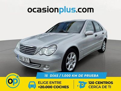 Gris plata Usado 2004 Mercedes C180 Classic Berlina | 5850 € (Buen precio)