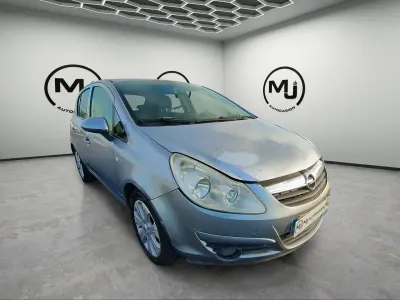 Usado Opel Corsa Cosmo 90 CV (66 kW) 2008 Azul Berlina
