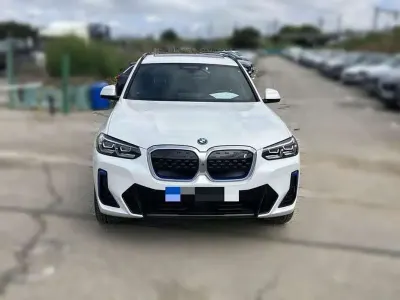 Usado BMW iX3 M Sport 210 kW (286 CV) 2022 Blanco SUV