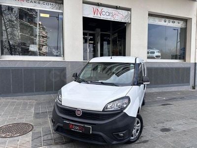 Usado Fiat Doblò Easy 95 CV (69 kW) 2019 Blanco Monovolumen