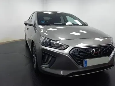 Usado Hyundai Ioniq 141 CV (103 kW) 2021 Gris Utilitario