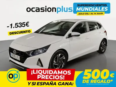 Usado Hyundai i20 100 CV (73 kW) 2022 Blanco Utilitario