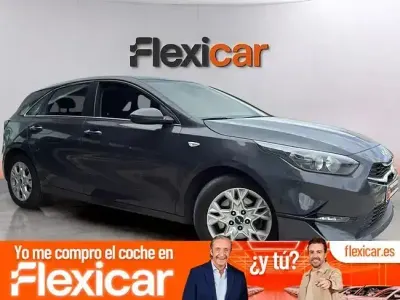 Usado Kia Ceed 136 CV (100 kW) 2023 Gris Utilitario