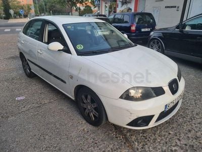 Begagnad Seat Ibiza Reference 100 HK (73 kW) 2007 Vit Halvkombi