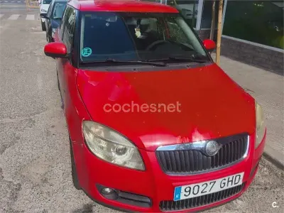 Usado Skoda Fabia Style 86 CV (63 kW) 2008 Rojo Berlina