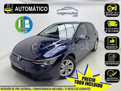 Azul Usado 2021 VW Golf VIII Life Berlina | 19.500 € (Precio justo)