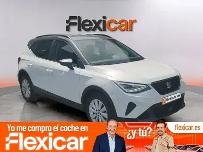 Usado Seat Arona Style 110 CV (80 kW) 2023 Blanco SUV