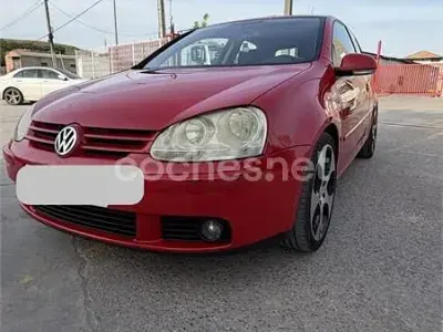 Usado VW Golf IV Highline 115 CV (84 kW) 2006 Rojo Berlina