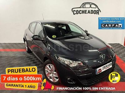 Usado Renault Mégane Authentique 90 CV (66 kW) 2011 Gris / plata Berlina