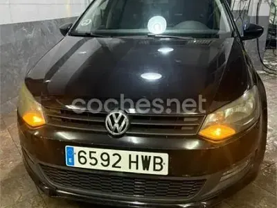 Usado VW Polo Advance 75 CV (55 kW) 2014 Negro Berlina
