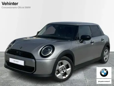 Usado Mini Cooper Essential 156 CV (114 kW) 2024 Gris Utilitario