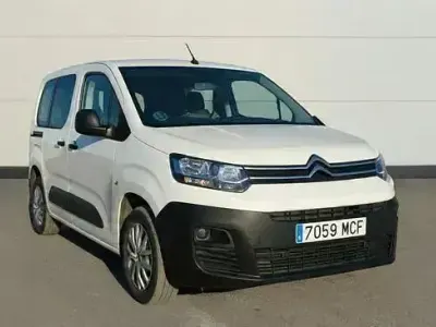 Usado Citroën e-Berlingo Live 102 CV (75 kW) 2022 Blanco Monovolumen