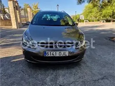 Usado Peugeot 307 110 CV (80 kW) 2005 Beige Familiar