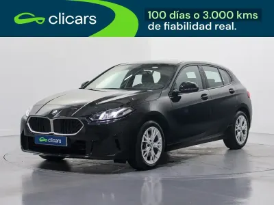 Begagnad BMW 118 150 HK (110 kW) 2024 Svart Halvkombi