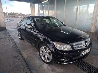 Usado Mercedes C220 Avantgarde 170 CV (125 kW) 2009 Negro Berlina