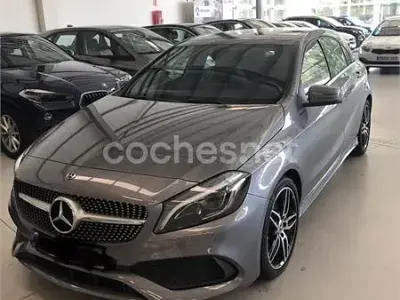 Usado Mercedes A200 AMG line 136 CV (100 kW) 2017 Gris / plata Utilitario