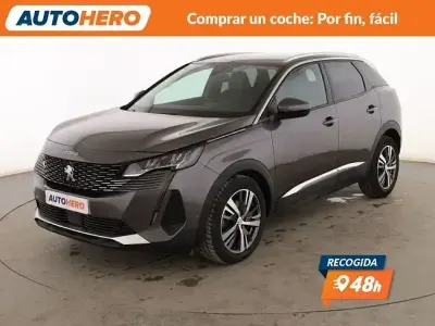 Usado Peugeot 3008 Allure 130 CV (95 kW) 2020 Gris SUV