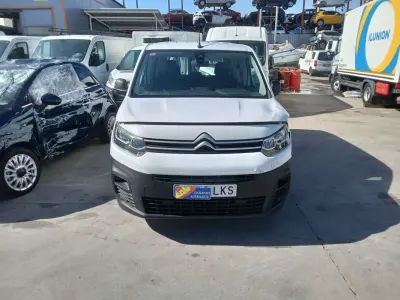 Usado Citroën e-Berlingo Live 102 CV (75 kW) 2020 Blanco Monovolumen