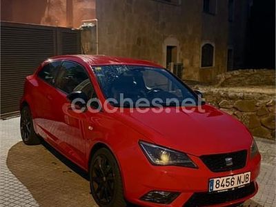 Usado Seat Ibiza SC FR 105 CV (77 kW) 2014 Rojo Utilitario