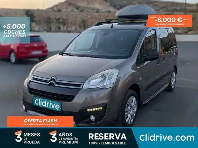Usado Citroën e-Berlingo Shine 102 CV (75 kW) 2017 Verde Familiar