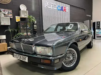Usado Jaguar XJ 200 CV (147 kW) 1991 Gris Berlina