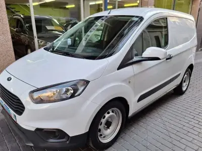 Usado Ford Transit 100 CV (73 kW) 2019 Utilitario