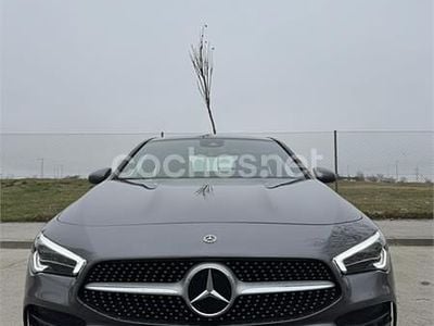 Usado Mercedes CLA200 163 CV (119 kW) 2019 Gris / plata Berlina