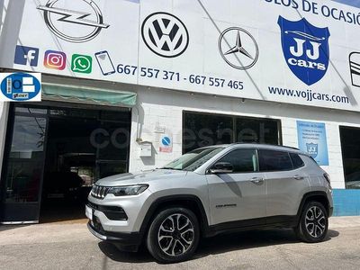 Usado Jeep Compass Limited 190 CV (139 kW) 2021 Gris / plata SUV