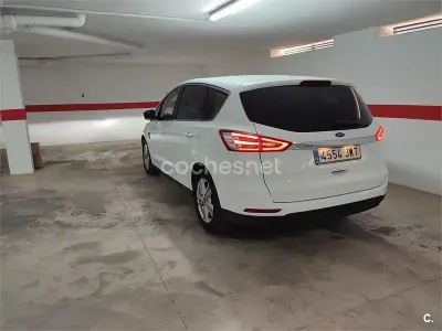 Usado Ford S-MAX Titanium 150 CV (110 kW) 2017 Blanco Monovolumen