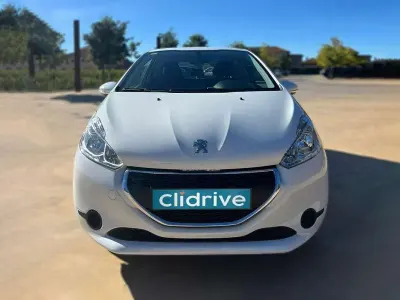 Usado Peugeot 208 Access 68 CV (50 kW) 2013 Blanco Utilitario