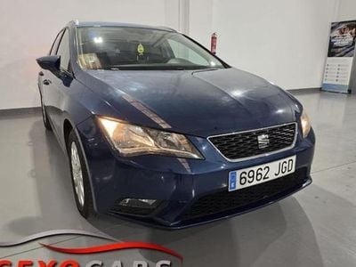 Usado Seat Leon ST Style 125 CV (91 kW) 2015 Azul Familiar