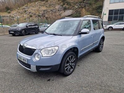 Usado Skoda Yeti Ambition 110 CV (80 kW) 2012 Azul SUV