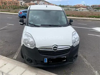 Usado Opel Combo Expression 90 CV (66 kW) 2015 Blanco Monovolumen