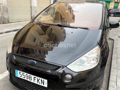 Negro Usado 2007 Ford S-MAX Titanium Monovolumen | 5300 €