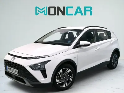 Usado Hyundai Bayon 100 CV (73 kW) 2022 Blanco SUV