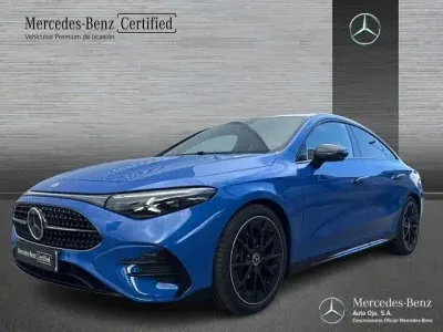 Usado Mercedes CLA180 AMG line 156 CV (114 kW) 2026 Azul claro Berlina