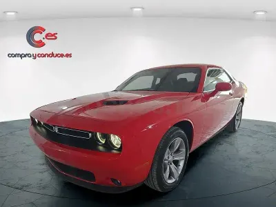 Usado Dodge Challenger SXT 375 CV (275 kW) 2022 Rojo Coupe