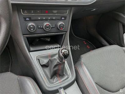 Usado Seat Leon ST FR 150 CV (110 kW) 2014 Rojo Familiar