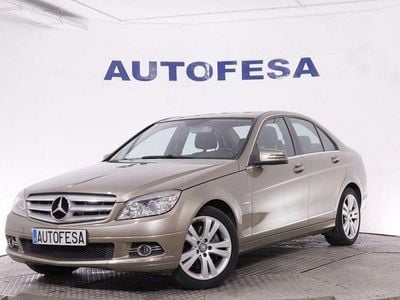 Usado Mercedes C320 224 CV (164 kW) 2009 Champagne Berlina