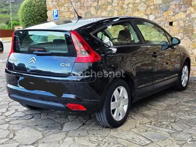 Usado Citroën C4 110 CV (80 kW) 2006 Negro Berlina