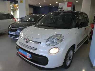 Używany Fiat 500L Lounge 95 KM (69 kW) 2015 Biały Minivan