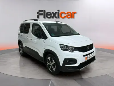 Usado Peugeot Rifter GT 131 CV (96 kW) 2023 Blanco Monovolumen