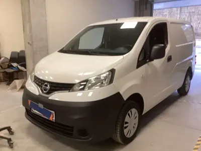 Usado Nissan NV200 90 CV (66 kW) 2014 Blanco Monovolumen