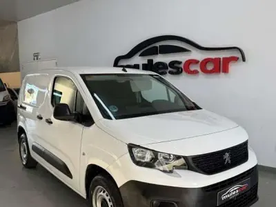 Usado Peugeot Partner S 102 CV (75 kW) 2021 Blanco Monovolumen