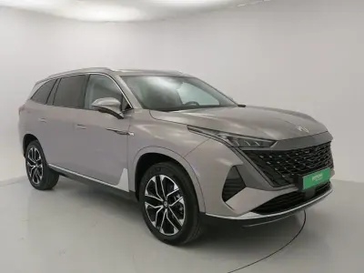 Nuevo MG MGS9 299 CV (219 kW) 2026 Gris / plata SUV
