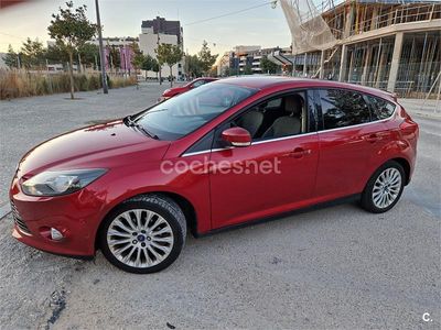 Usado Ford Focus Sport 115 CV (84 kW) 2011 Rojo Berlina